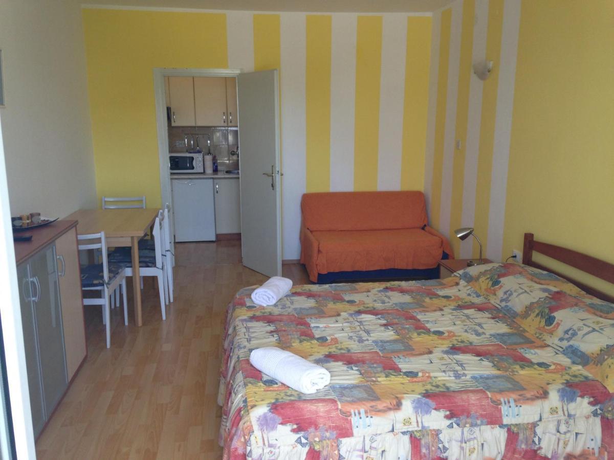 Apartman Alexandra Porec Bagian luar foto