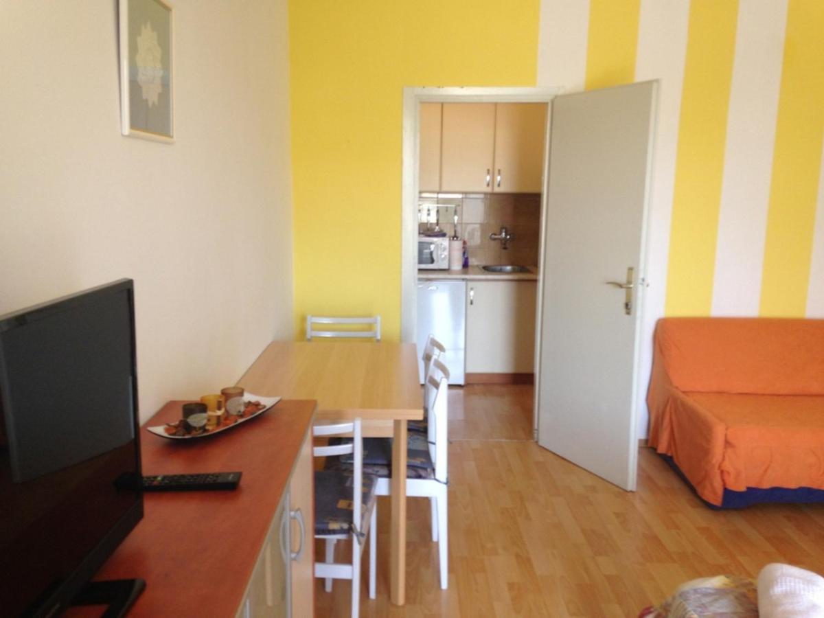 Apartman Alexandra Porec Bagian luar foto